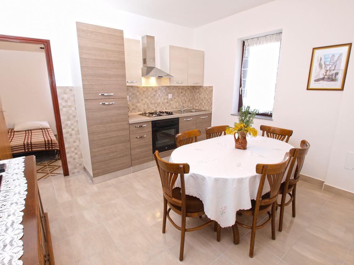 Apartments Ivan 1031 Fažana Dış mekan fotoğraf